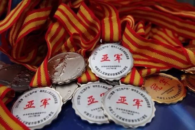 宏远早报！又一核心遭挖人，阿联回归职务确定，王仕鹏亲承归队！