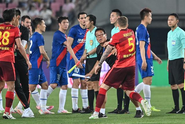 铁人3-1力克申花，热菲尼奥独中两元